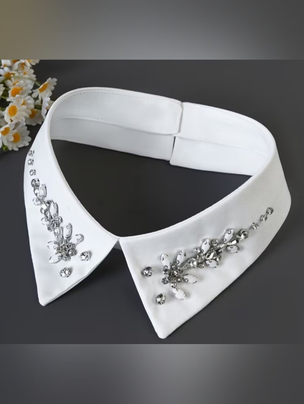 Embellished Removable White Peter Pan Collar